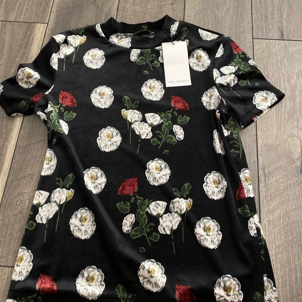 NWT zara trafaluc top